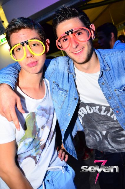 Cliquer pour voir l'image en taille réelle