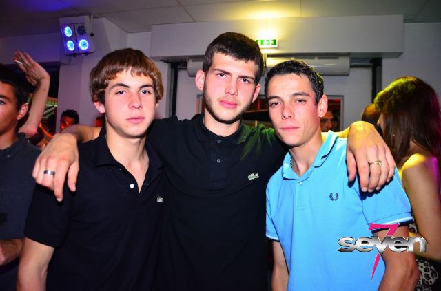 Cliquer pour voir l'image en taille réelle