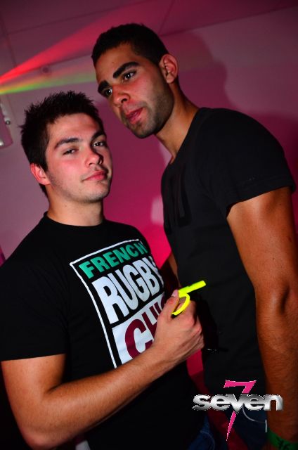 Cliquer pour voir l'image en taille réelle