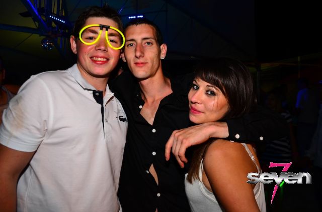 Cliquer pour voir l'image en taille réelle