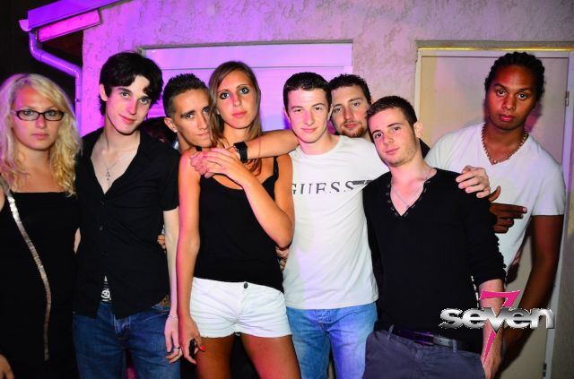 Cliquer pour voir l'image en taille réelle