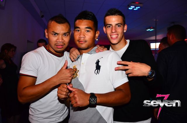 Cliquer pour voir l'image en taille réelle