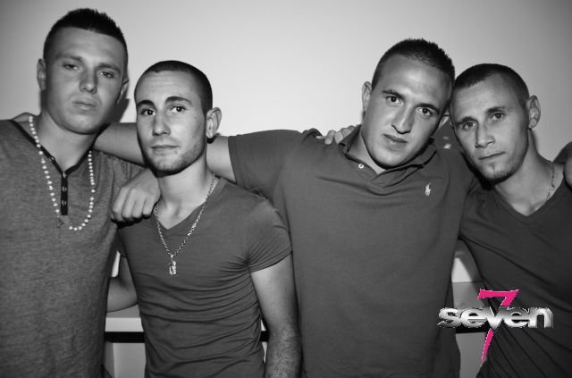 Cliquer pour voir l'image en taille réelle