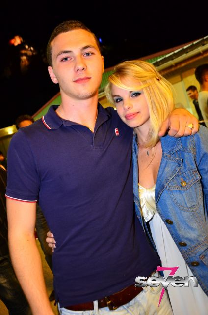 Cliquer pour voir l'image en taille réelle