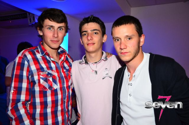 Cliquer pour voir l'image en taille réelle