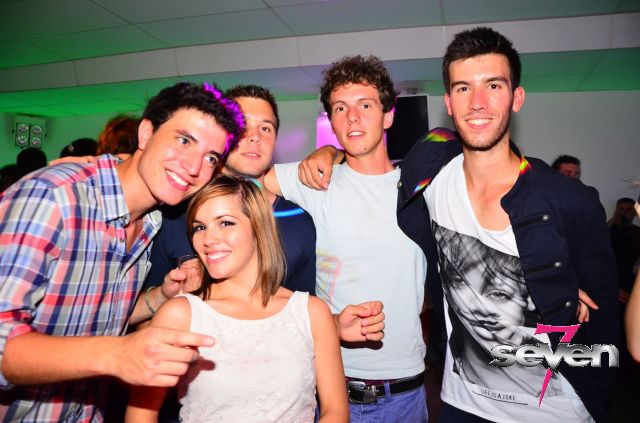 Cliquer pour voir l'image en taille réelle