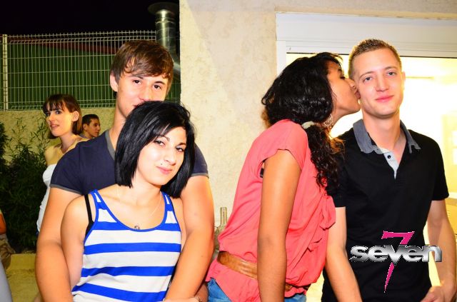 Cliquer pour voir l'image en taille réelle