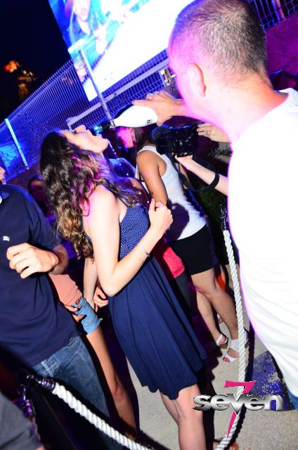 Cliquer pour voir l'image en taille réelle