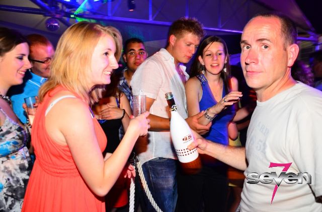 Cliquer pour voir l'image en taille réelle