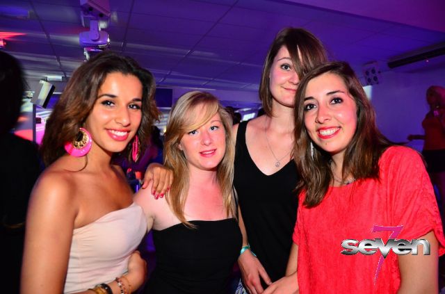 Cliquer pour voir l'image en taille réelle