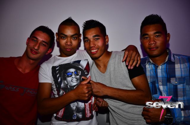 Cliquer pour voir l'image en taille réelle