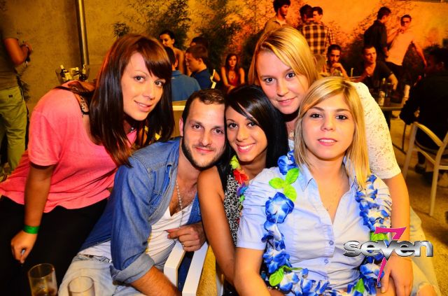 Cliquer pour voir l'image en taille réelle