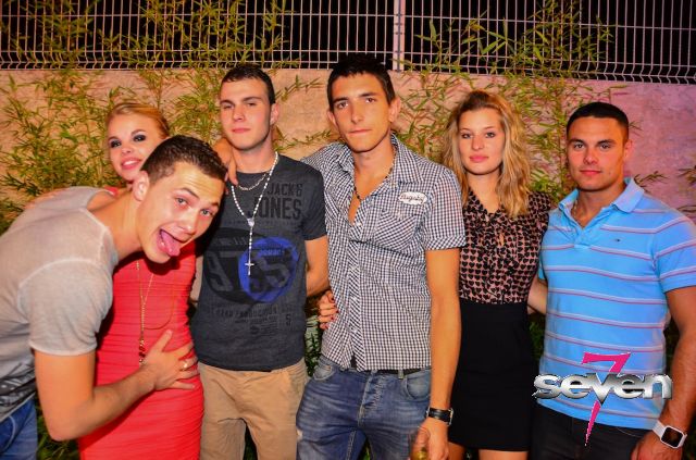 Cliquer pour voir l'image en taille réelle