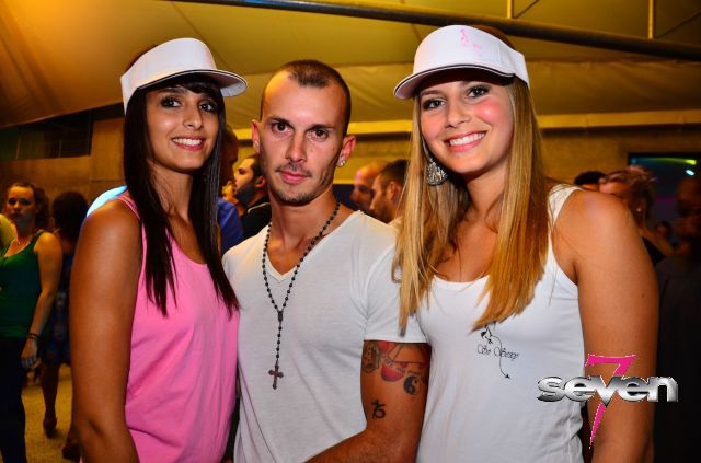 Cliquer pour voir l'image en taille réelle