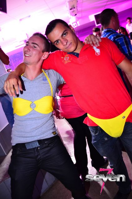 Cliquer pour voir l'image en taille réelle