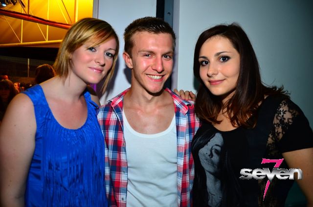 Cliquer pour voir l'image en taille réelle