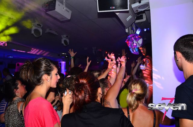 Cliquer pour voir l'image en taille réelle