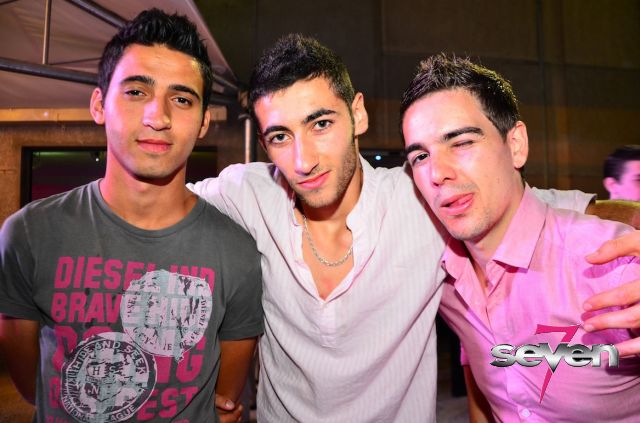 Cliquer pour voir l'image en taille réelle