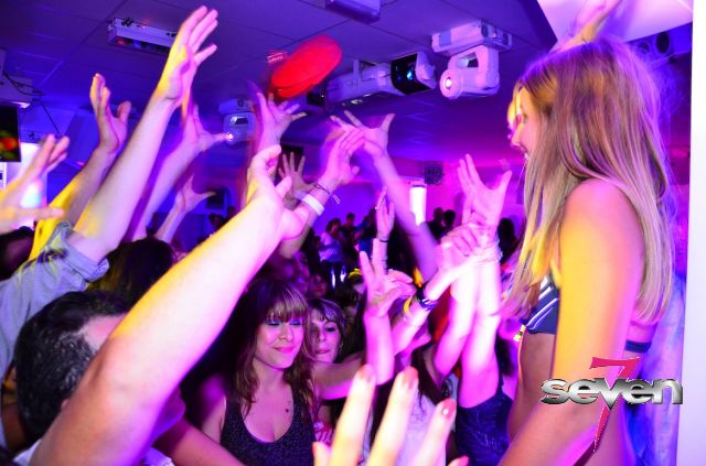 Cliquer pour voir l'image en taille réelle