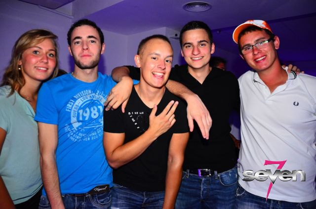 Cliquer pour voir l'image en taille réelle