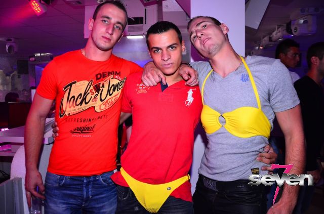 Cliquer pour voir l'image en taille réelle