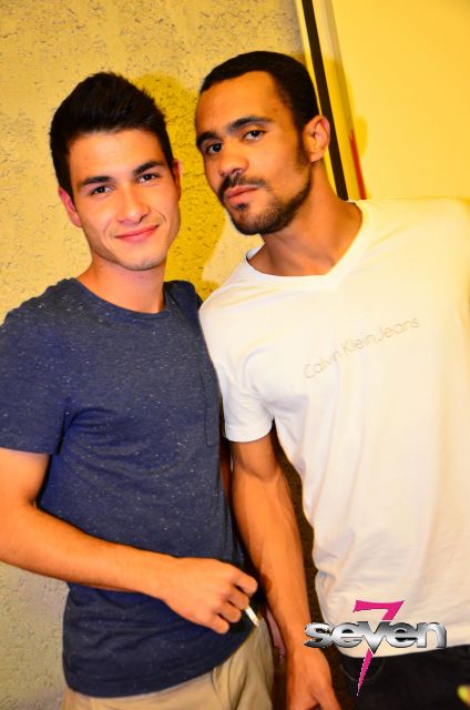 Cliquer pour voir l'image en taille réelle