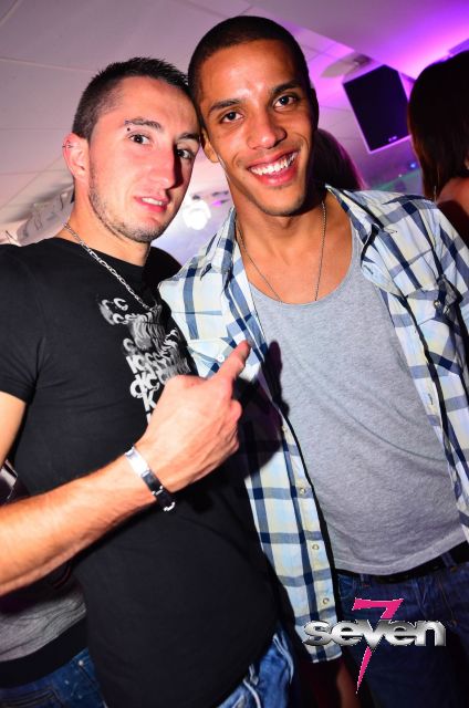 Cliquer pour voir l'image en taille réelle