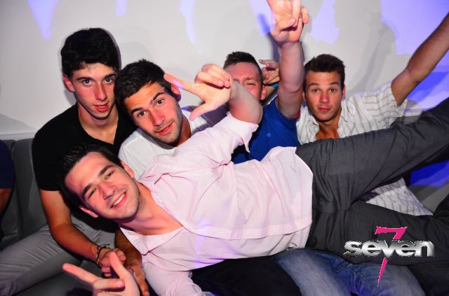 Cliquer pour voir l'image en taille réelle