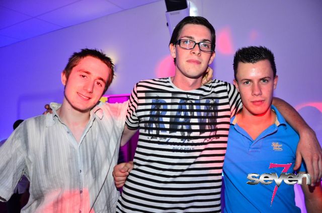 Cliquer pour voir l'image en taille réelle