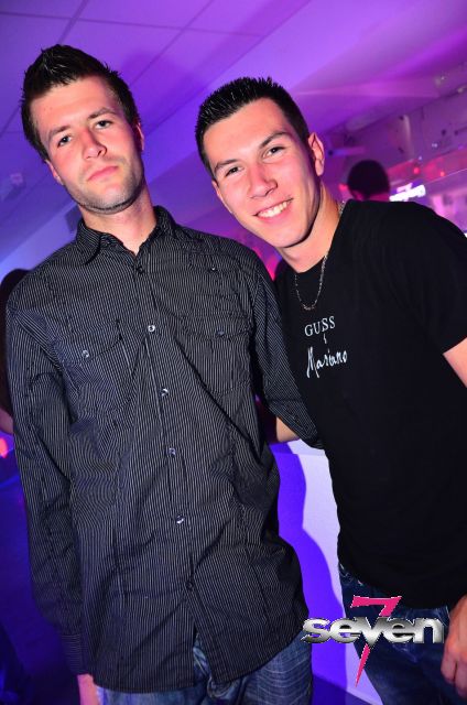 Cliquer pour voir l'image en taille réelle