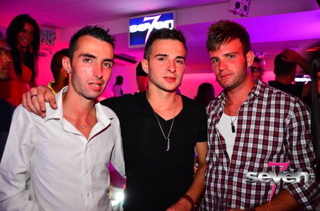 Cliquer pour voir l'image en taille réelle