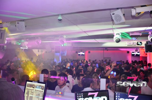 Cliquer pour voir l'image en taille réelle