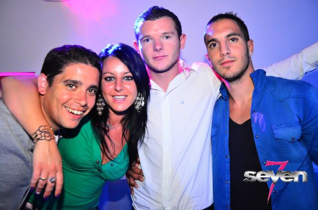 Cliquer pour voir l'image en taille réelle