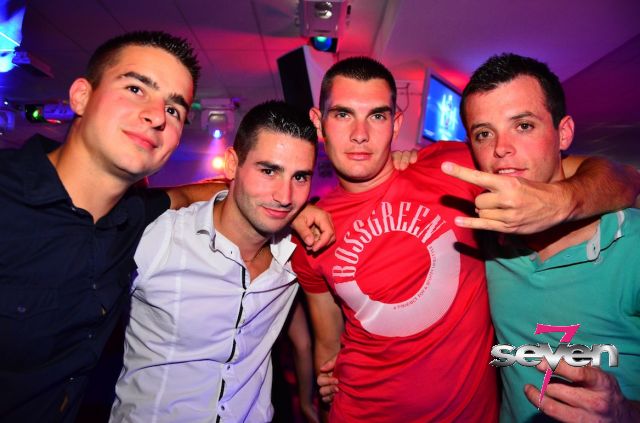 Cliquer pour voir l'image en taille réelle