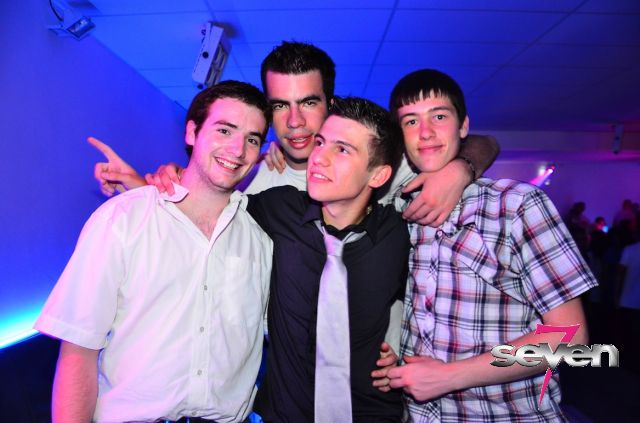 Cliquer pour voir l'image en taille réelle