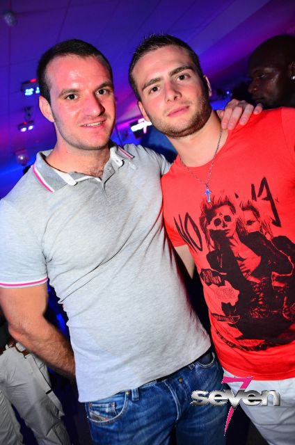 Cliquer pour voir l'image en taille réelle