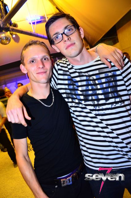 Cliquer pour voir l'image en taille réelle