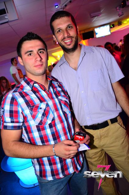 Cliquer pour voir l'image en taille réelle