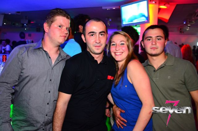 Cliquer pour voir l'image en taille réelle