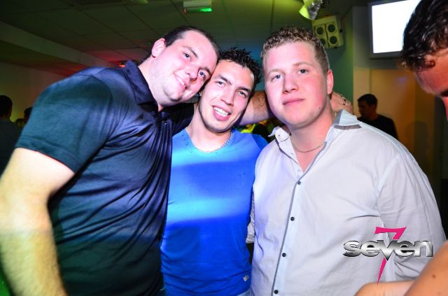 Cliquer pour voir l'image en taille réelle