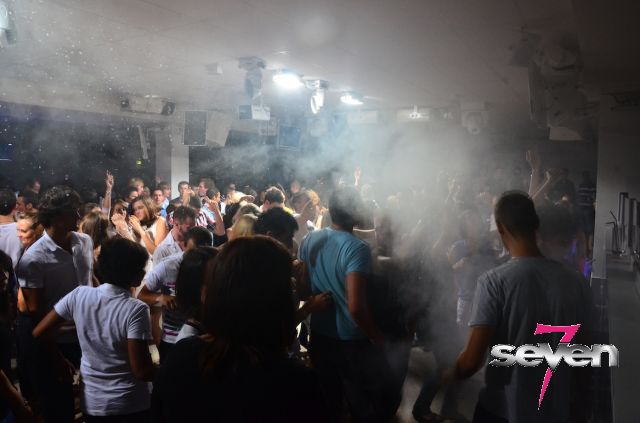 Cliquer pour voir l'image en taille réelle