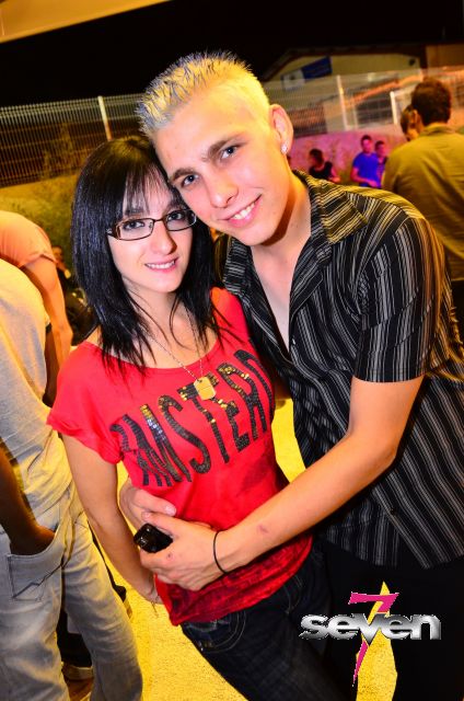 Cliquer pour voir l'image en taille réelle