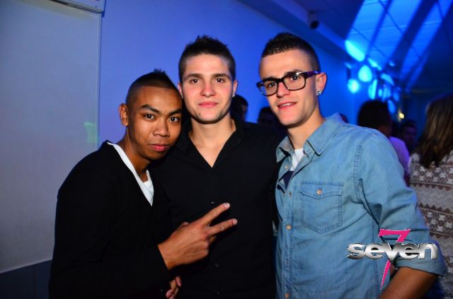 Cliquer pour voir l'image en taille réelle