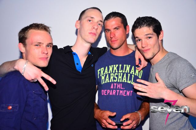 Cliquer pour voir l'image en taille réelle