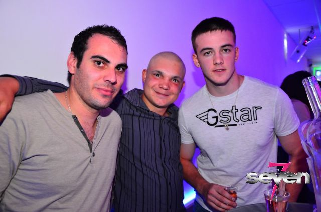 Cliquer pour voir l'image en taille réelle