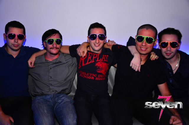 Cliquer pour voir l'image en taille réelle