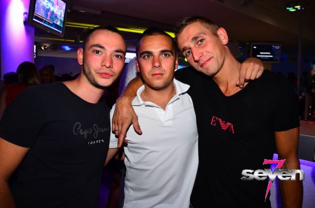 Cliquer pour voir l'image en taille réelle