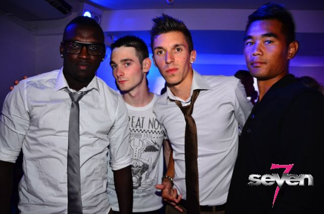 Cliquer pour voir l'image en taille réelle