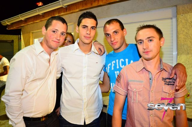 Cliquer pour voir l'image en taille réelle