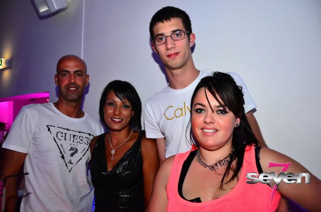 Cliquer pour voir l'image en taille réelle